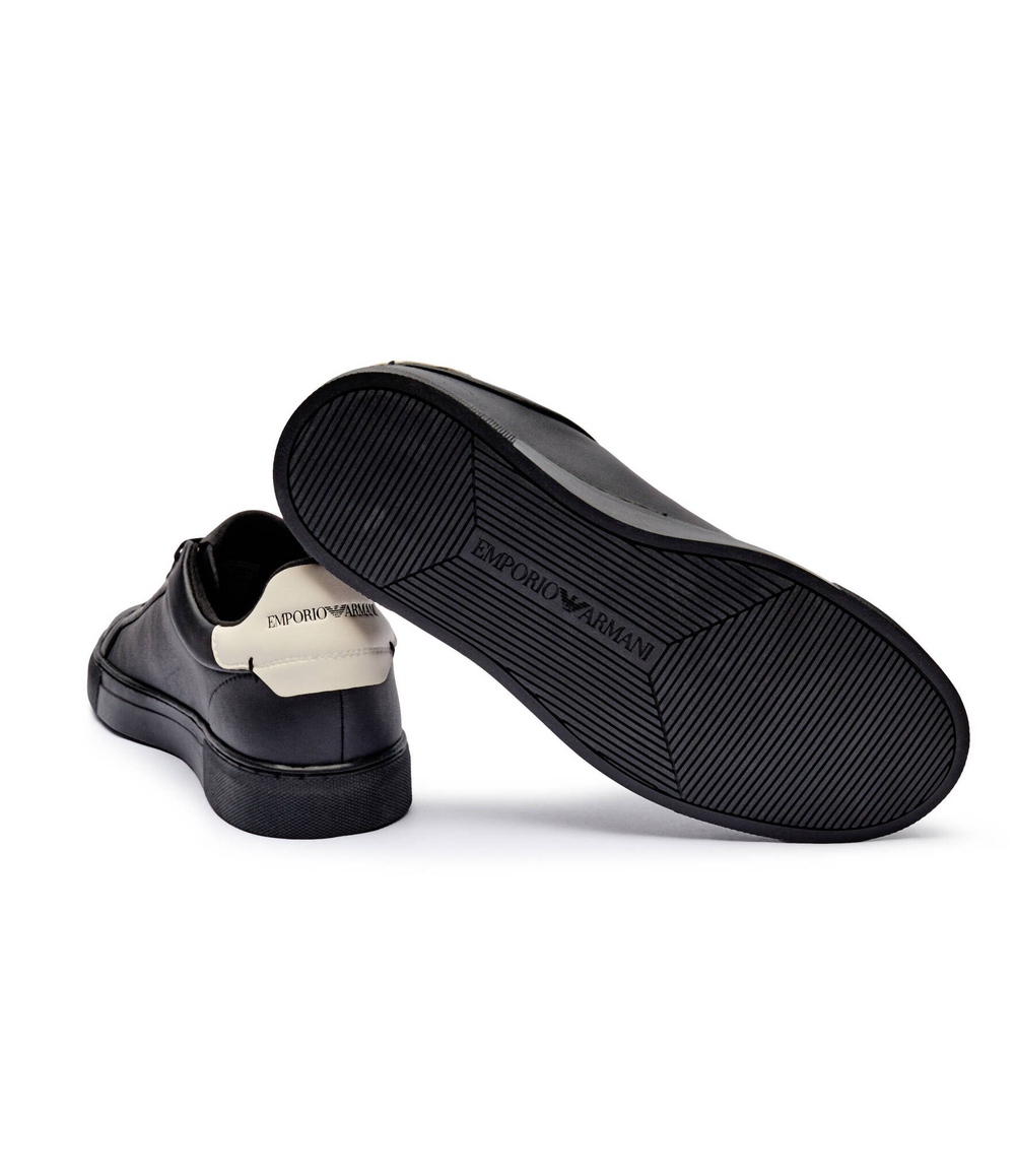 Кожаные кроссовки Emporio Armani - черный(X4X598 XD431)