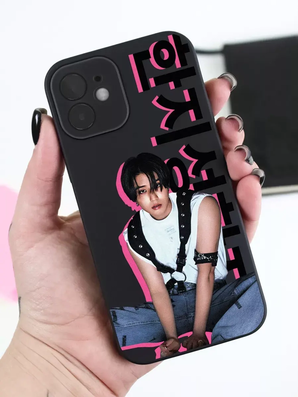 Чехол на iPhone 12 с принтом