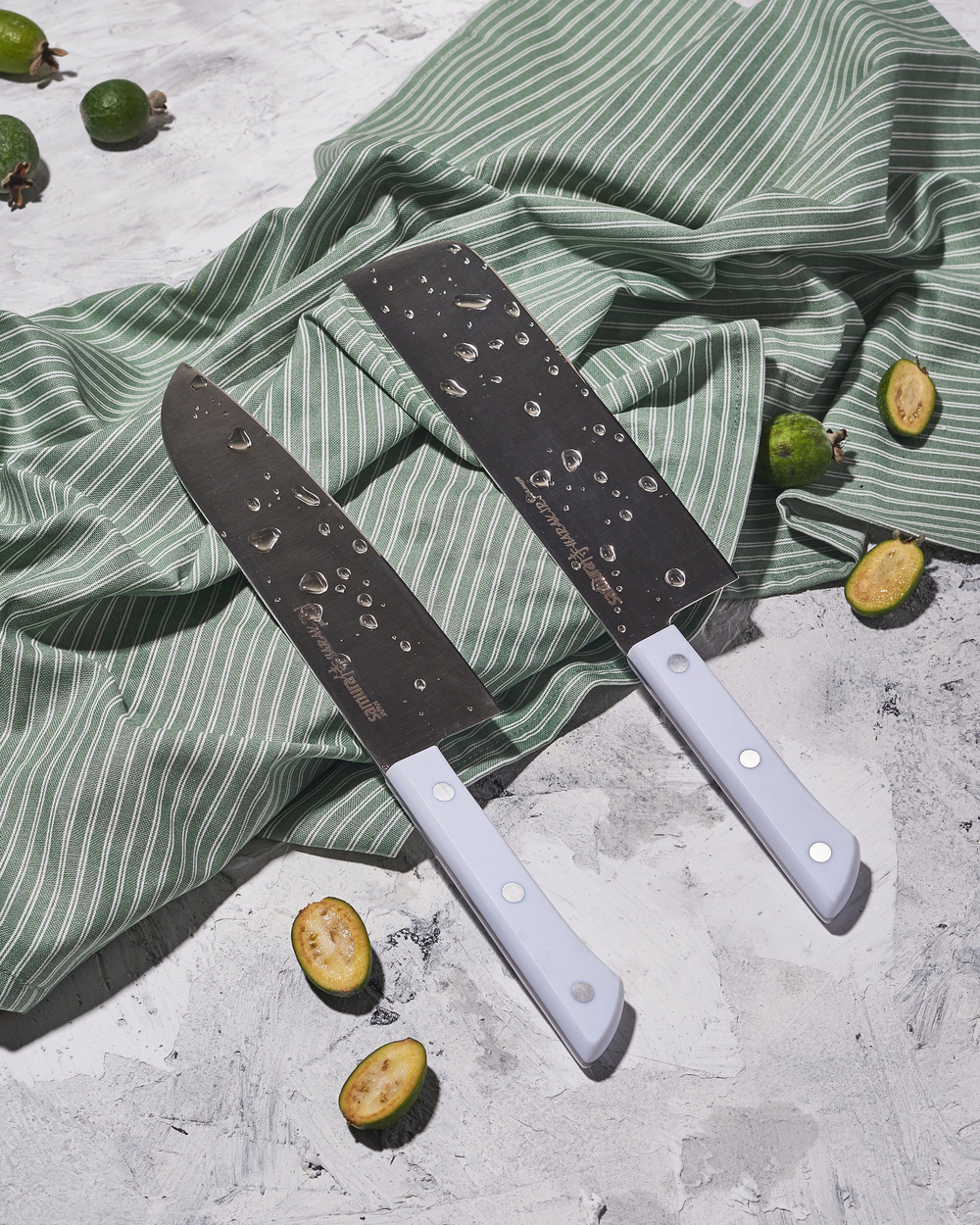 Нож кухонный Сантоку 17.5см Samura Harakiri SHR-0095W/Y