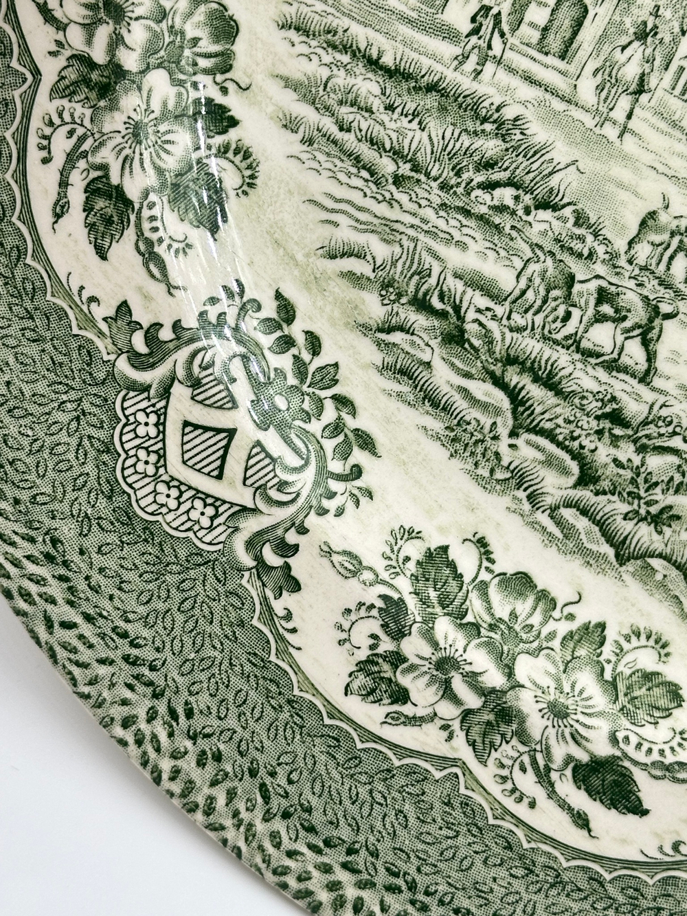 Тарелка 27,7см English Ironstone