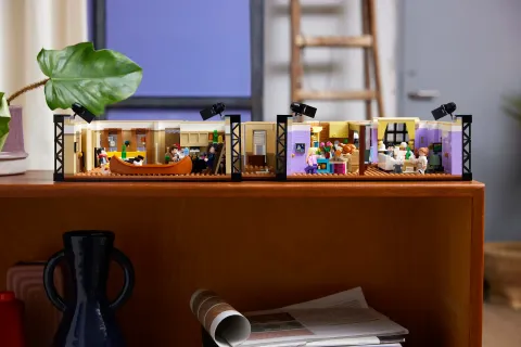 Конструктор LEGO Icons 10292 The Friends Apartments