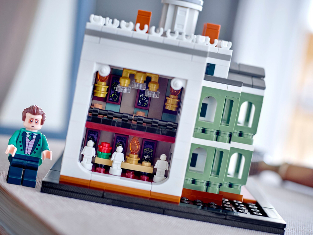 Конструктор LEGO Disney 40521 Мини Дисней Особняк с привидениями