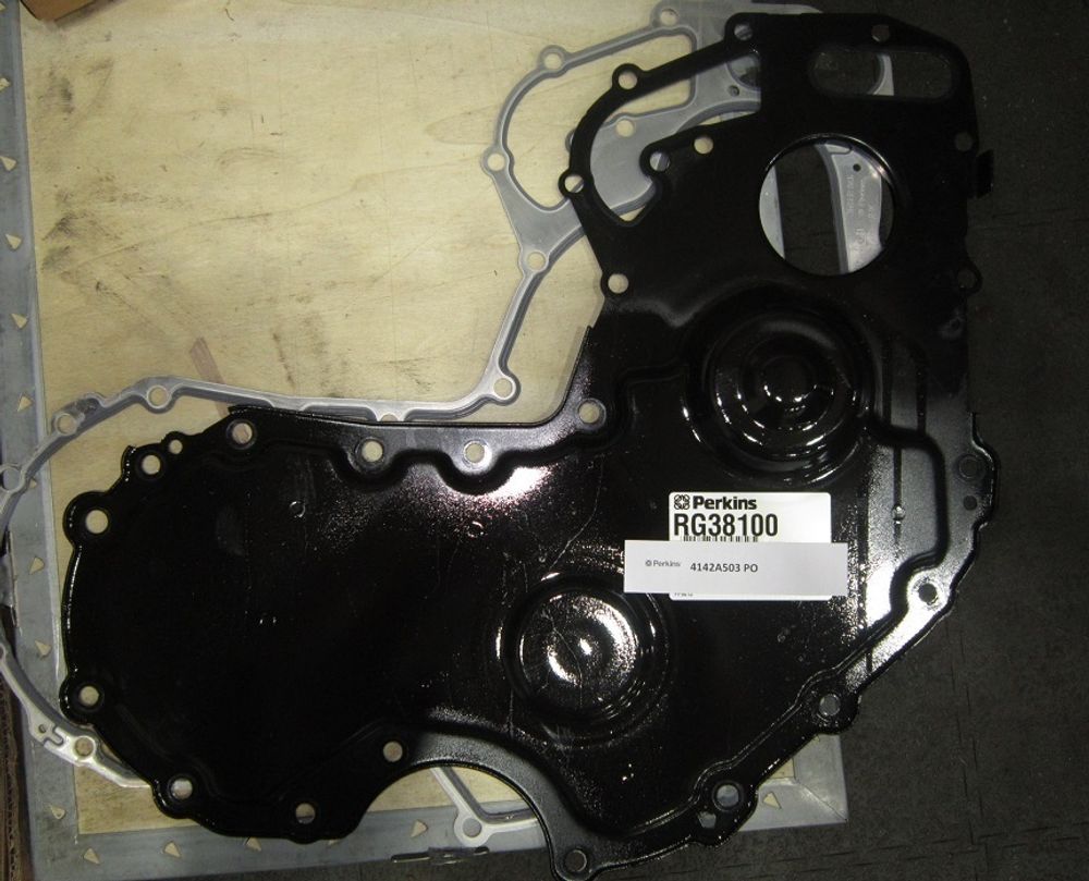 Крышка передняя с прокладкой 3681P046 / FRONT COVER KIT АРТ: 4142A503РО