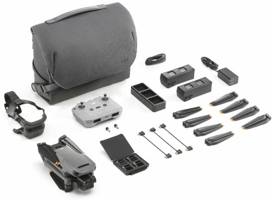 Квадрокоптер DJI Mavic 3 Fly More Combo