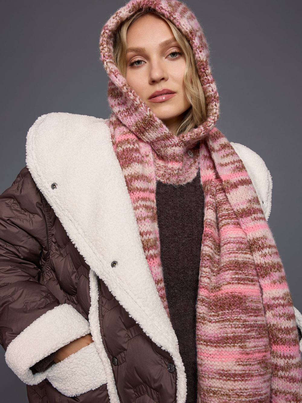Капюшон с шерстью альпака (Knitted in Germany)