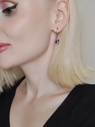 Серьги-подвески Миражи с фиолетовыми кубиками Swarovski