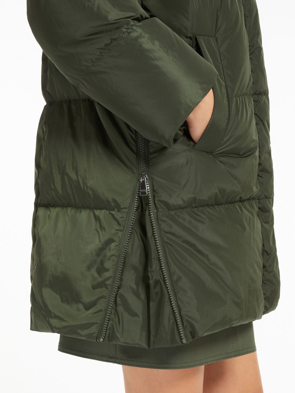 Пуховик женский WEEKEND MAX MARA NEWBEMBO