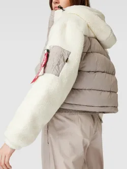 Куртка утепленная женская ALPHA INDUSTRIES Teddy Puffer wmn