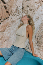 ДЖИНСОВЫЕ ШОРТЫ TRF СВОБОДНОГО КРОЯ СО СРЕДНЕЙ ПОСАДКОЙ И РАЗРЕЗАМИ — ZARA