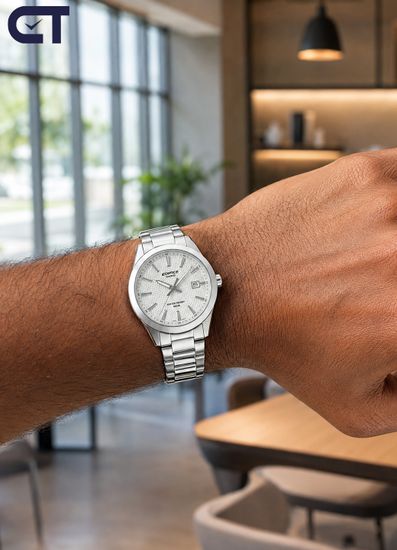CASIO EFV-160D-7AVDF EDIFICE мужские наручные часы — компактная стальная модель со светлым циферблатом