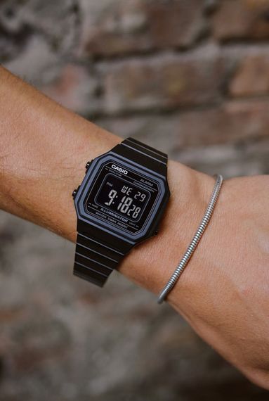 Наручные часы Casio B650WB-1B