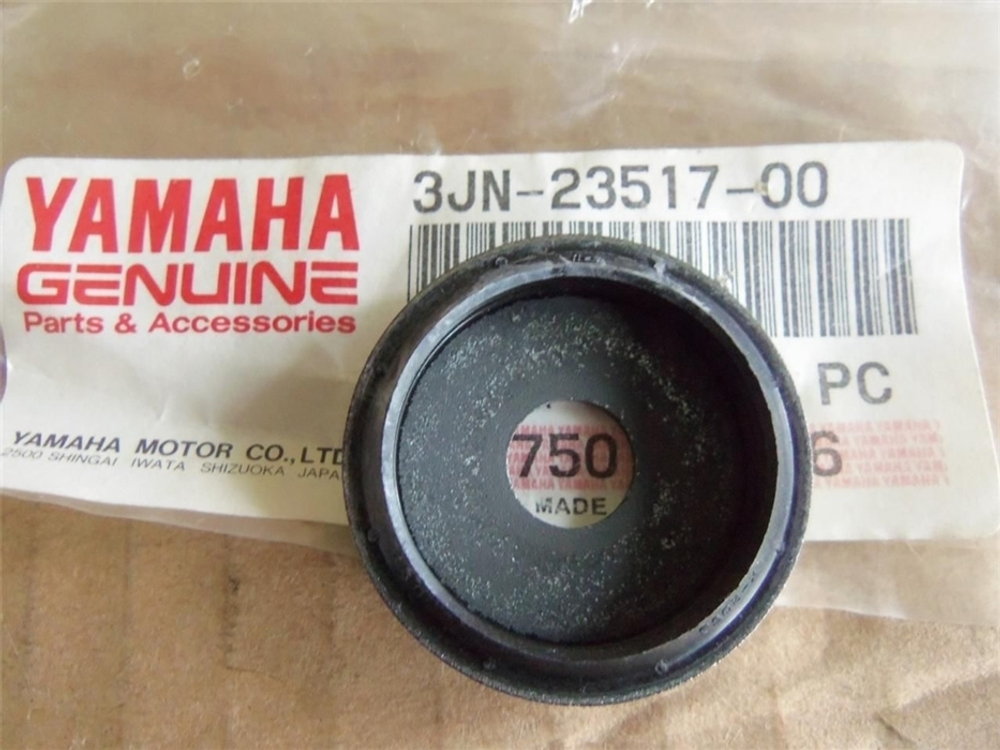 Крышка упорная Yamaha 3JN-23517-00-00