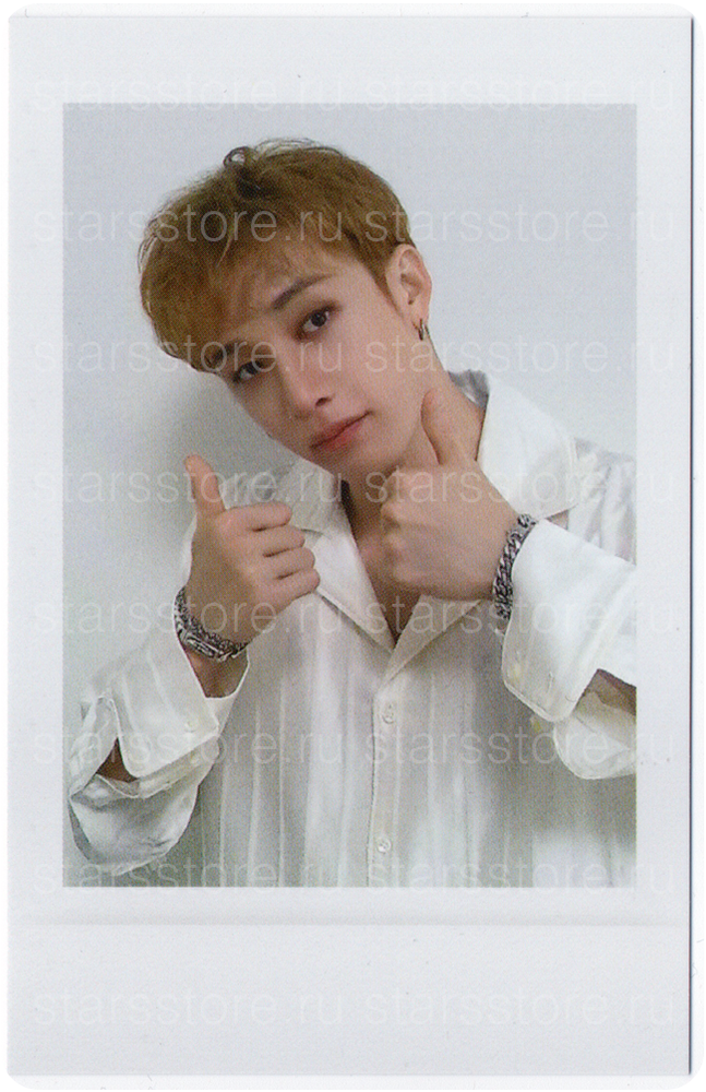 Полароид Bang Chan Stray Kids 2024 Season's Greeting (Apple Music) Полароид Bang Chan Stray Kids 2024 Season's Greeting (Apple Music)