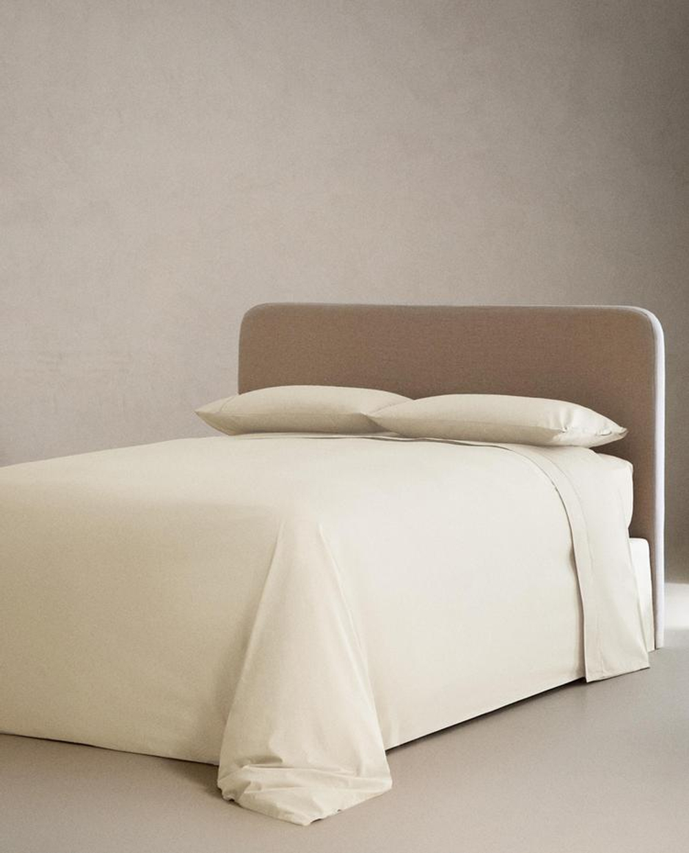 ZARA HOME (300 НИТЕЙ) ПРОСТЫНЯ ИЗ ХЛОПКА ПЕРКАЛЬ, ЭКРЮ