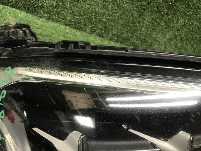 Фара правая Mercedes E W213 (2020-2023) LED