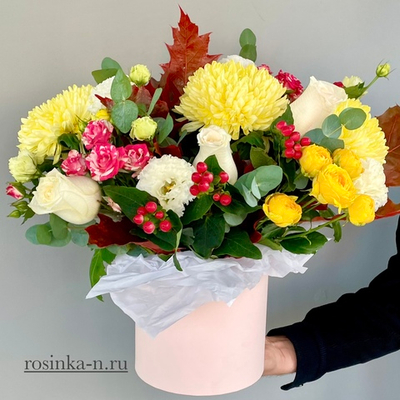 Осенняя композиция (в коробке 18*18 см бархат)