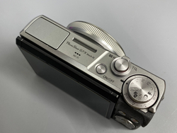 Canon G7X Mark III