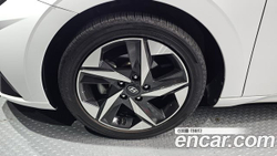 Hyundai AVANTE 1.6 — 2021