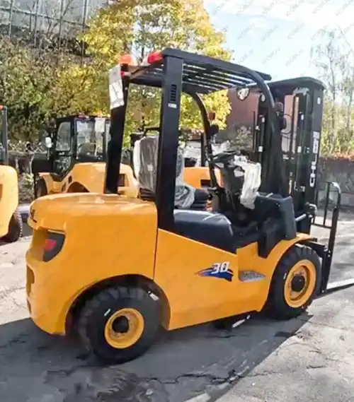 Вилочный дизельный автопогрузчик CHL 3,0 тонн с китайским двигателем