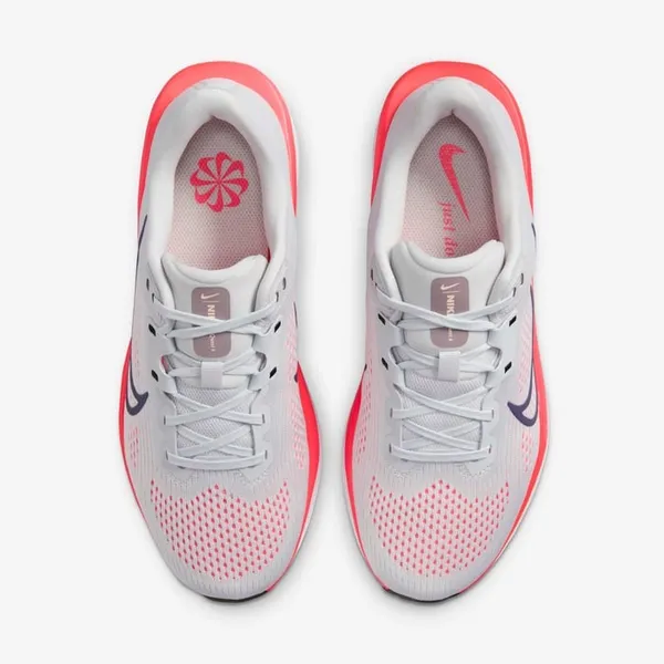Кроссовки женские NIKE Quest 6