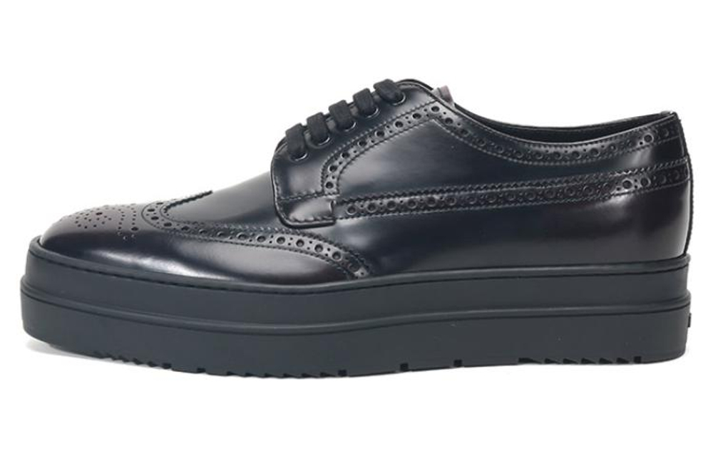 PRADA Casual Leather Shoes Men"s Low top Black/Umber
