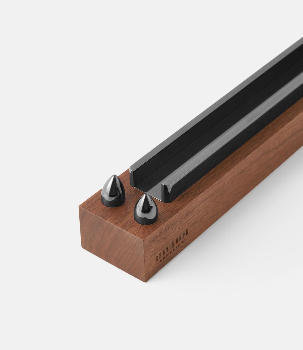 Nozaki Spindle Black — японская дзен-скульптура