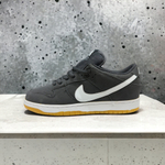 Nike SB Dunk Low • Black