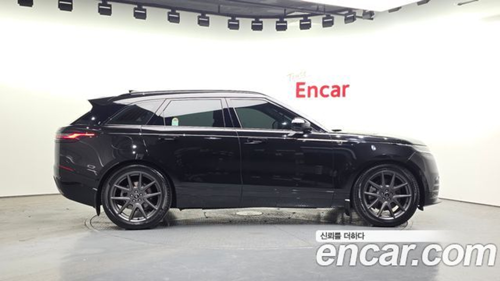 Land Rover Range Rover Velar 3.0 P400 Dynamic HSE — 2025