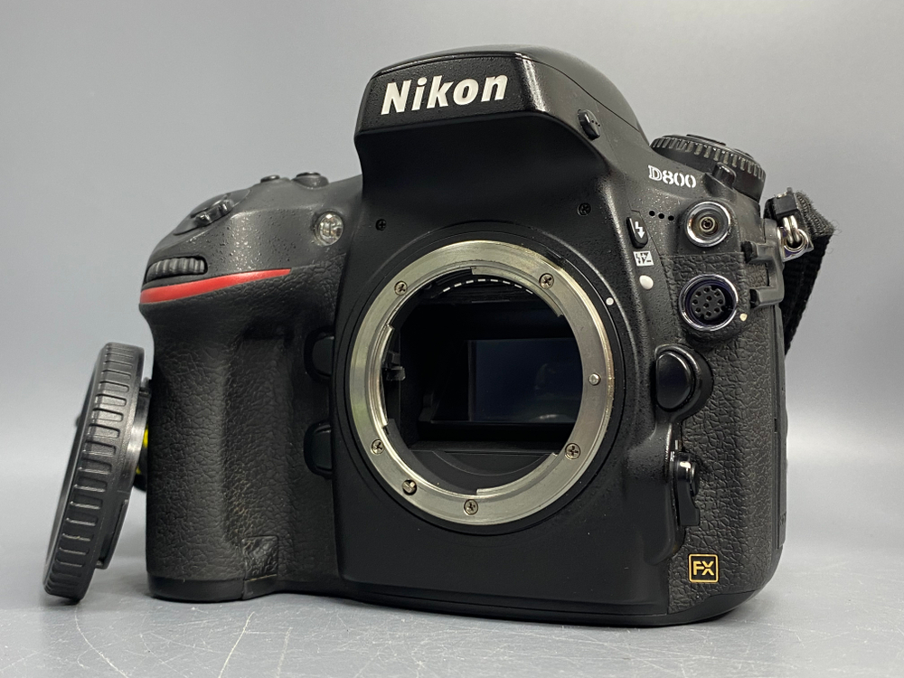 Nikon D800 7.800 Кадров