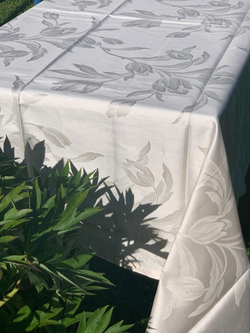 Скатерть 150х220 и 8 салфеток EmilioGatti Tulipan белые