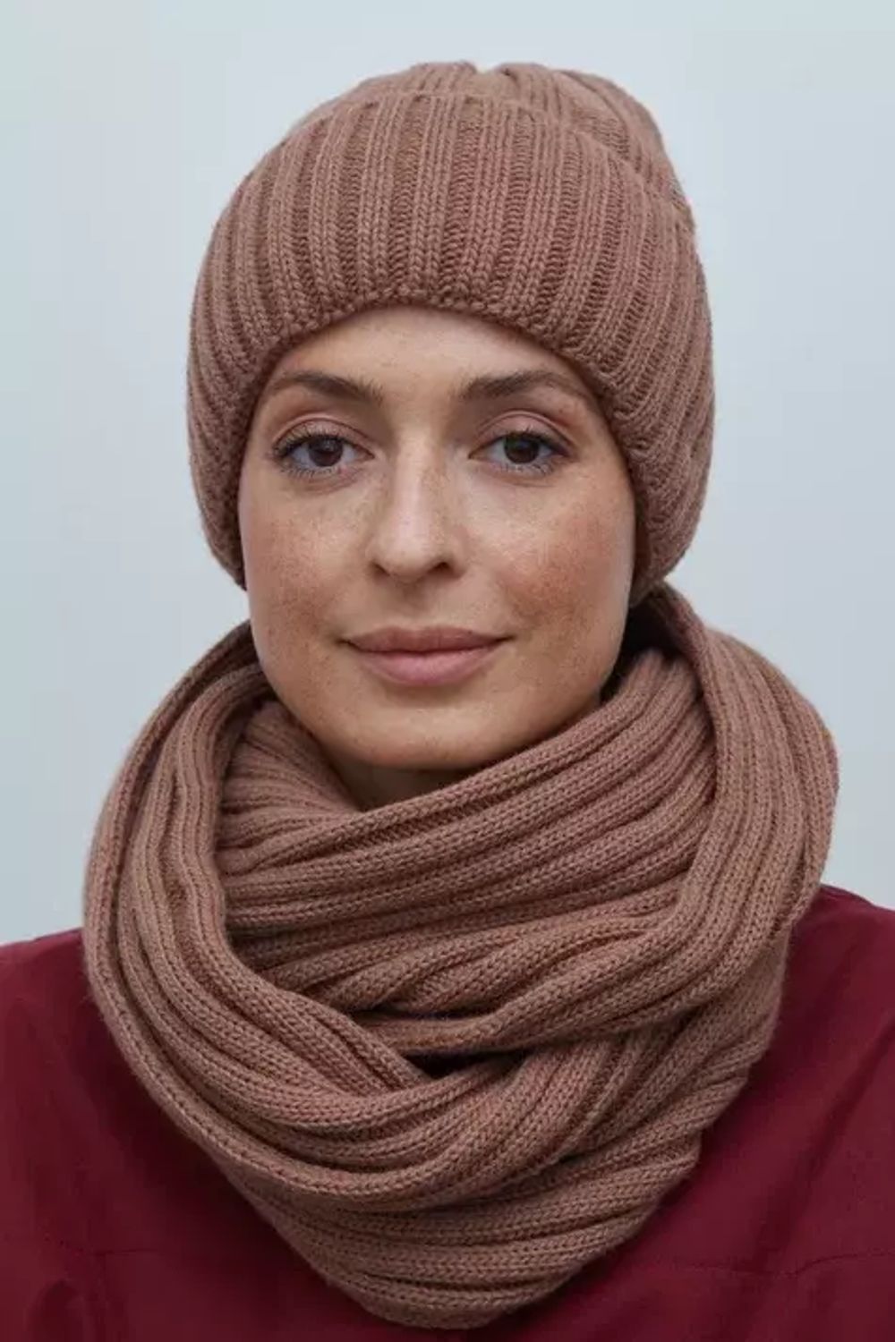 Шапка и снуд коричневые