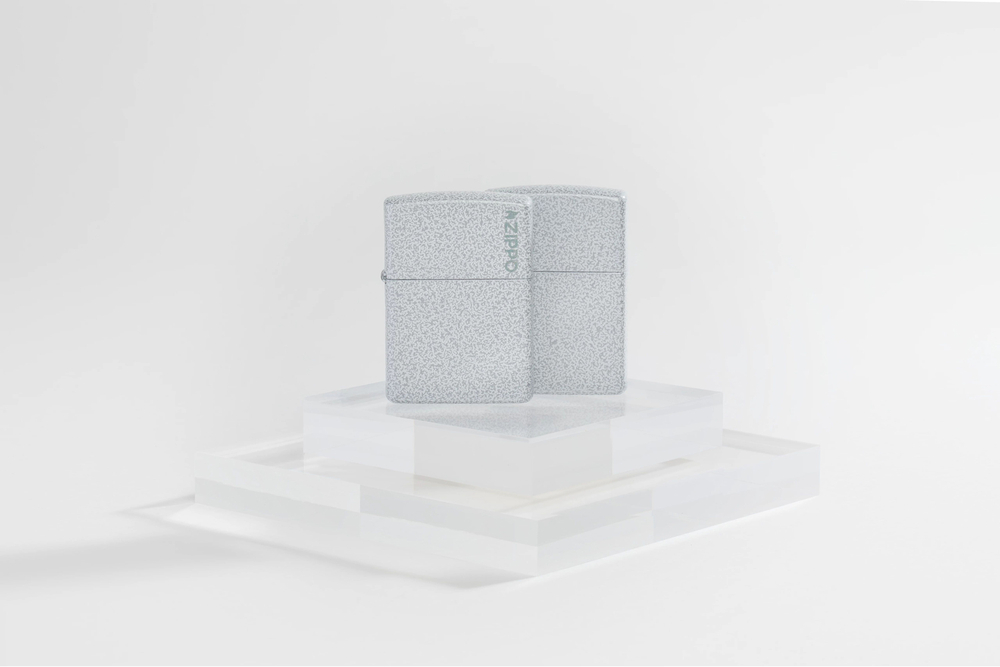 Зажигалка Zippo Classic с покрытием Glacier, латунь/сталь, белая, матовая, 38x13x57 мм