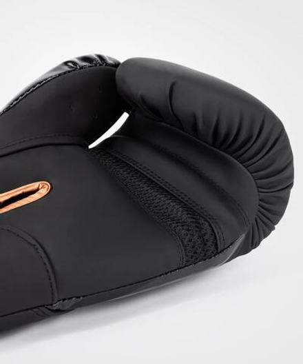 Перчатки боксерские Venum Challenger 4.0 Black/Bronze