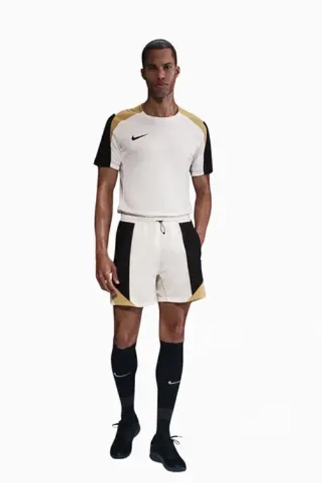 Шорты Nike Strike+