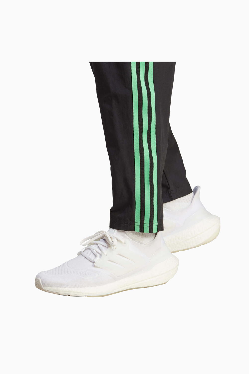 Штаны adidas FC Bayern 23/24 Presentation