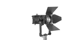 Комплект: прожектор AF80 PlutoFresnel и аксессуары в кейсе 
1 прожектор AF80 PlutoFresnel, линза Фре