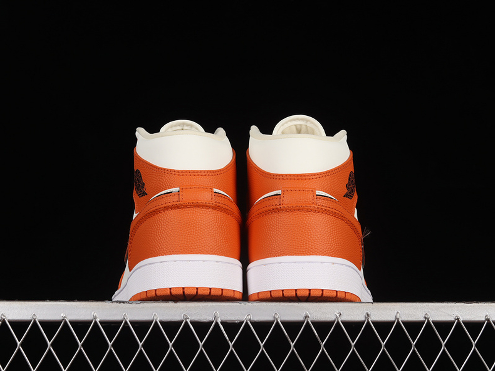 Jordan 1 Mid SE Sport Spice