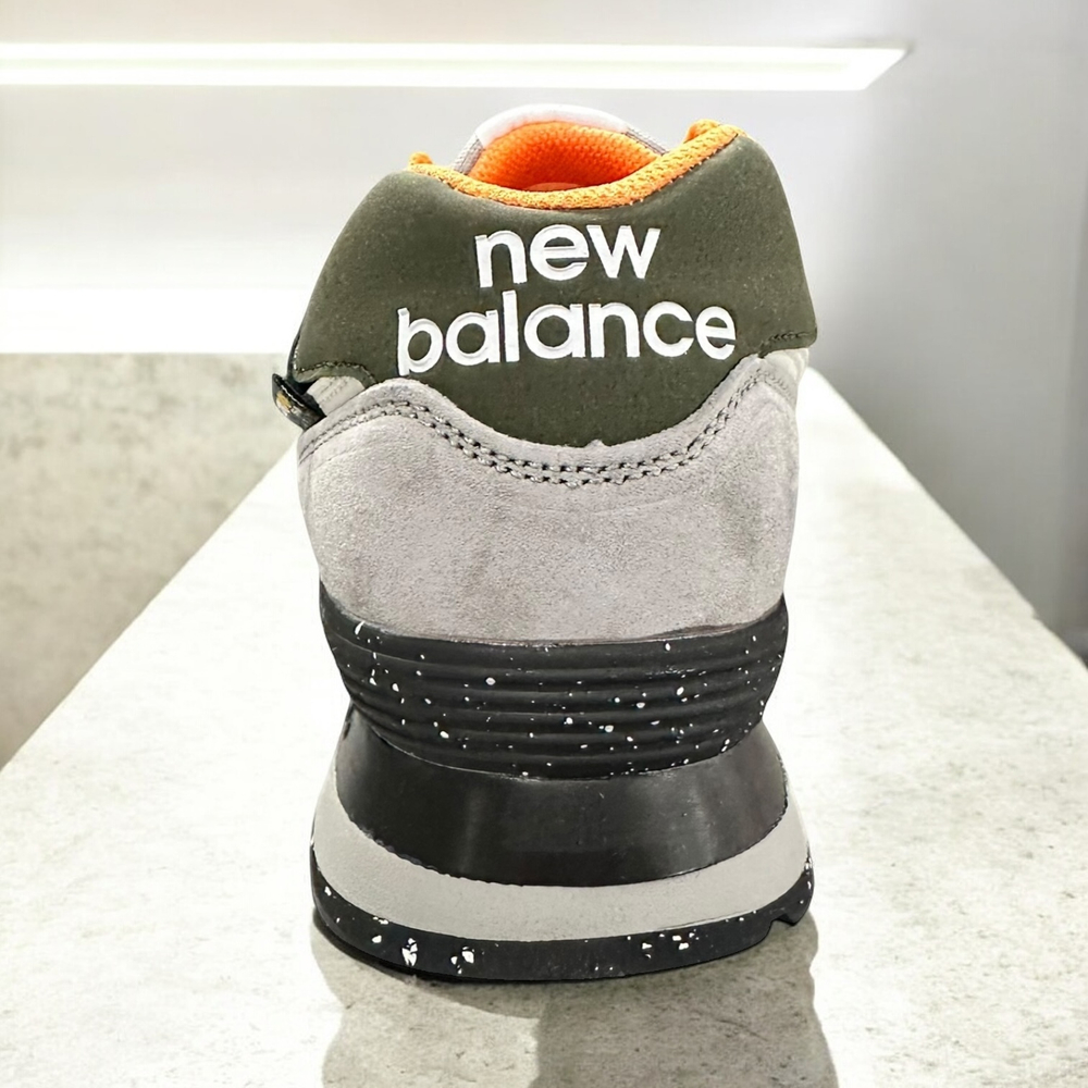 New Balance 574 • White Gray