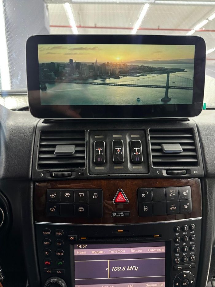Магнитола для Mercedes-Benz G-класс 2006-2012 NTG 3.5 (поддержка Harman/Kardon) - RDL-7707 монитор 10.25" на Android 13, Быстрая, CarPlay, 4G SIM-слот