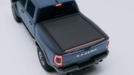 Электрическая крышка багажника для RAM 1500 Crew Cab 2019+ РАМ Электрошторы роллета рольставни