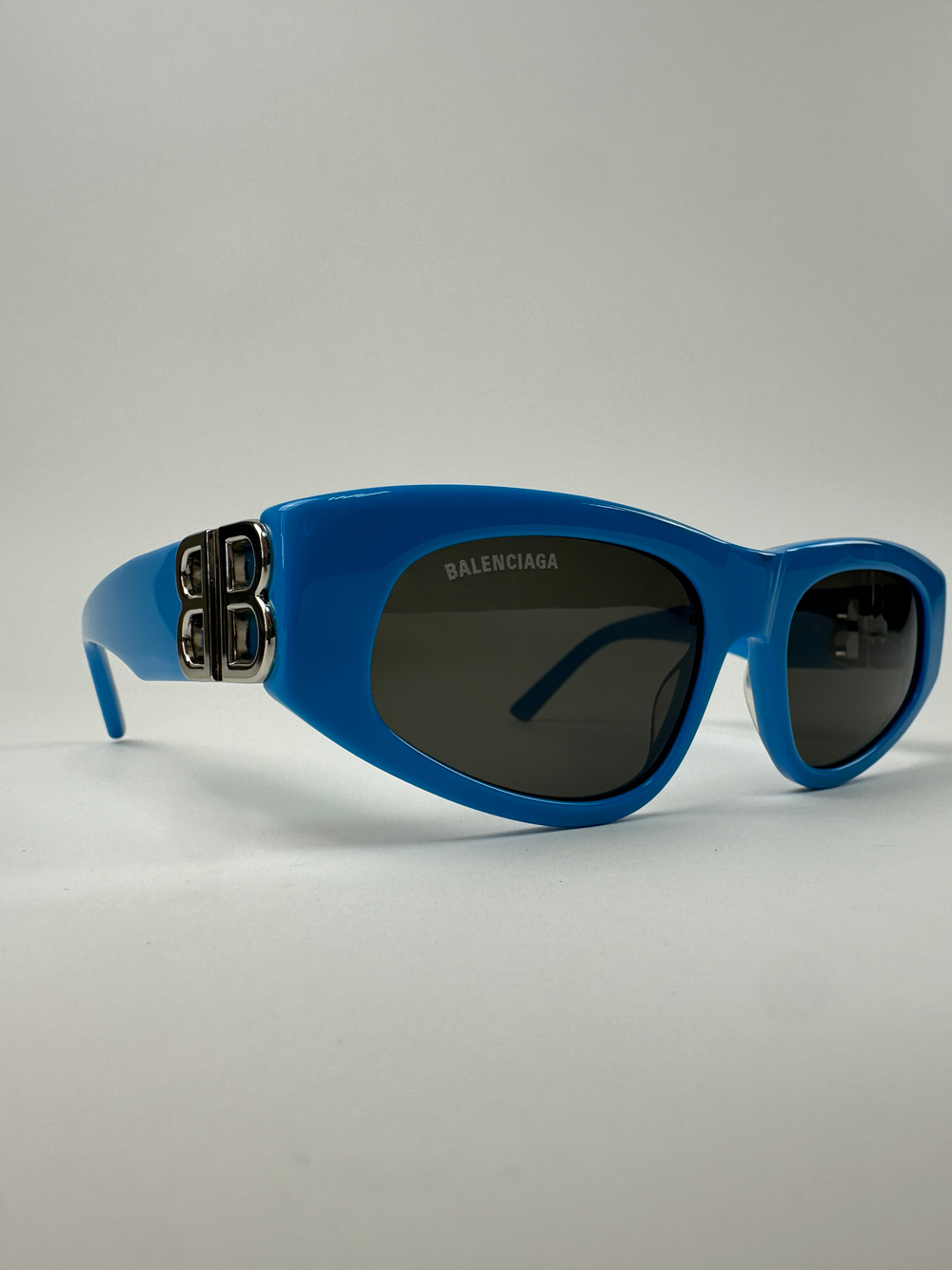 Очки Balenciaga