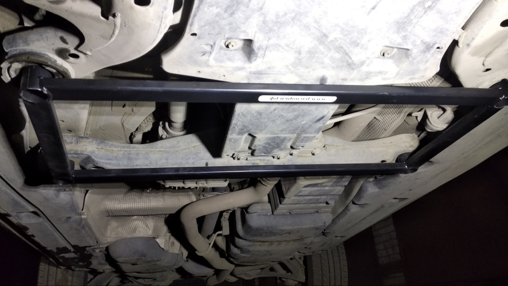Усилитель жесткости передний нижний Volkswagen Touareg 1 (GP) и Porsche Cayenne (955/957) (ПОД ЗАКАЗ)