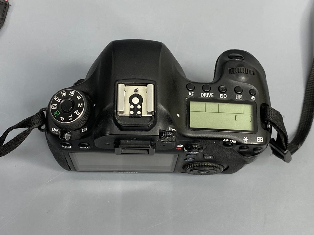 Canon EOS 6D body 400.000 кадров