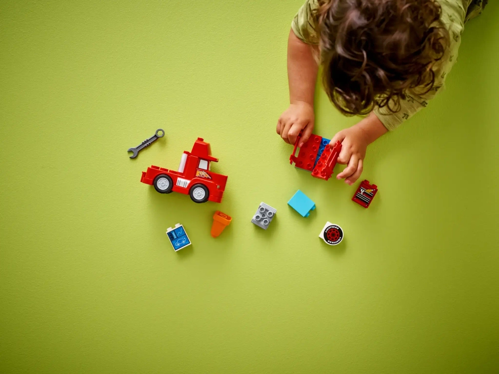 Конструктор LEGO Duplo 10417 Тачки: Мак на гонке