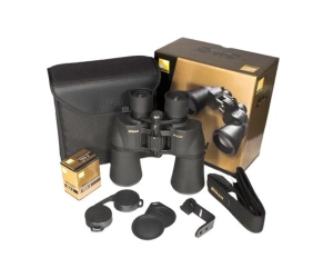 Бинокль Nikon Aculon 10x50