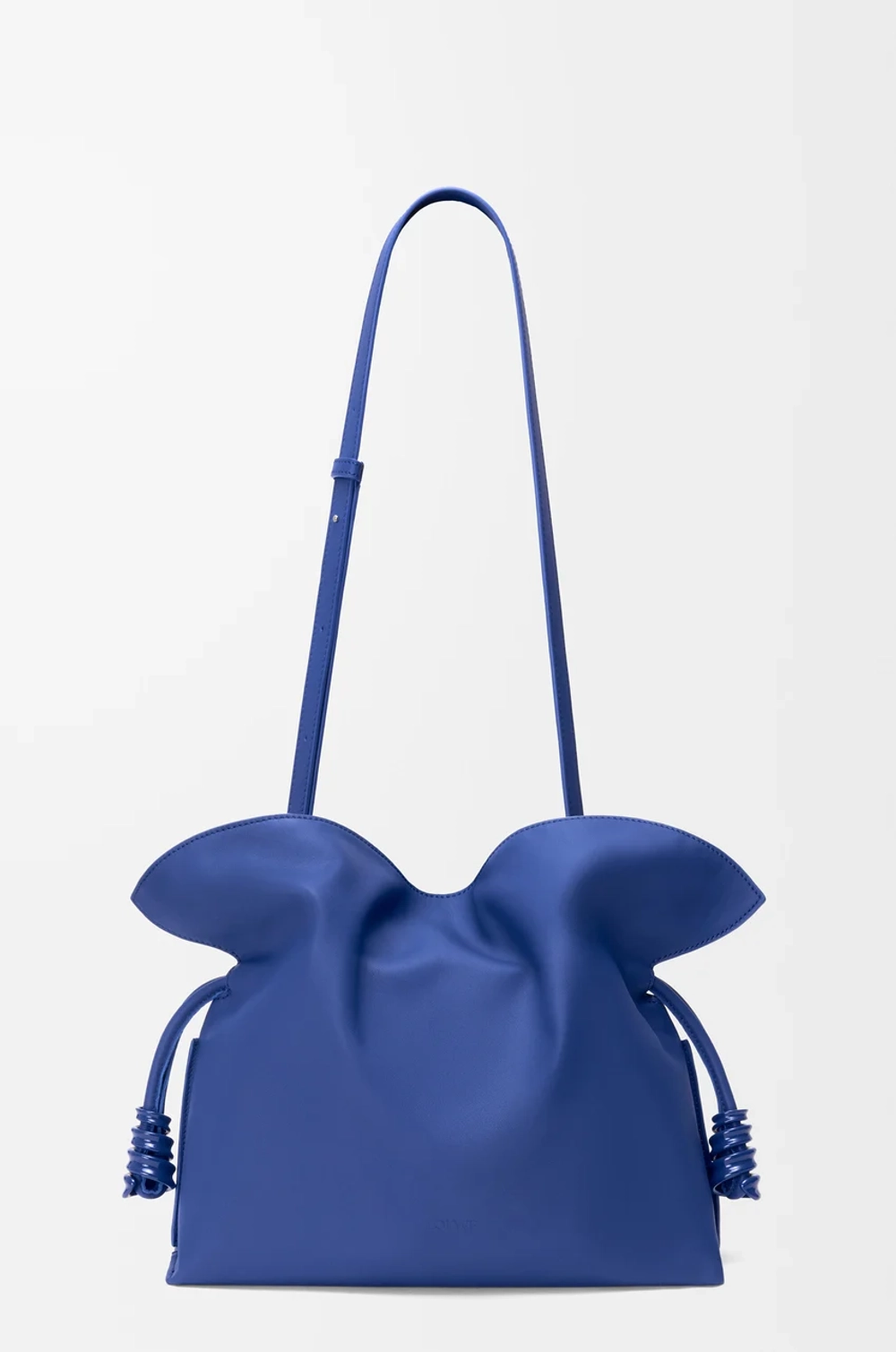 Loewe Сумка-клатч среднего размера Coil Flamenco из телячьей кожи наппа, ярко-синий