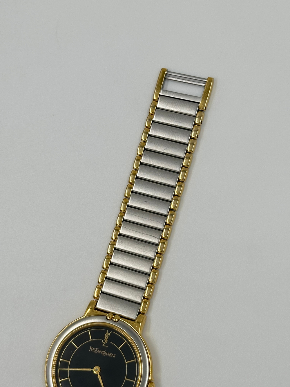 Часы Yves Saint Laurent