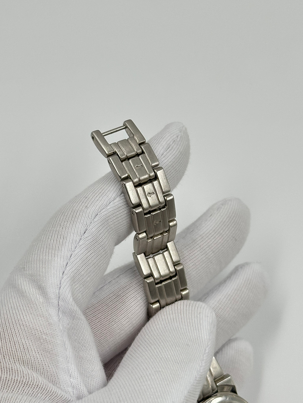 Часы Givenchy