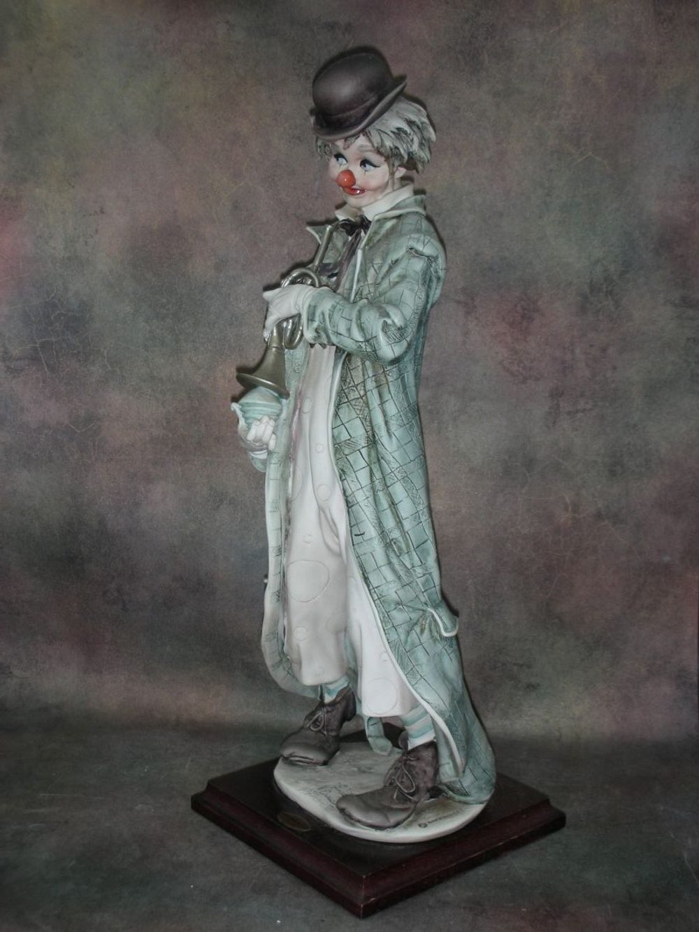 Статуэтка. Полистоун. Озорной клоун. Capodimonte. Италия