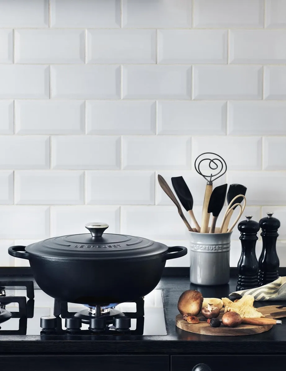 Le Creuset Чугунный кастрюля Marmite 24 см 3,1 л черный EAN 024147305774
